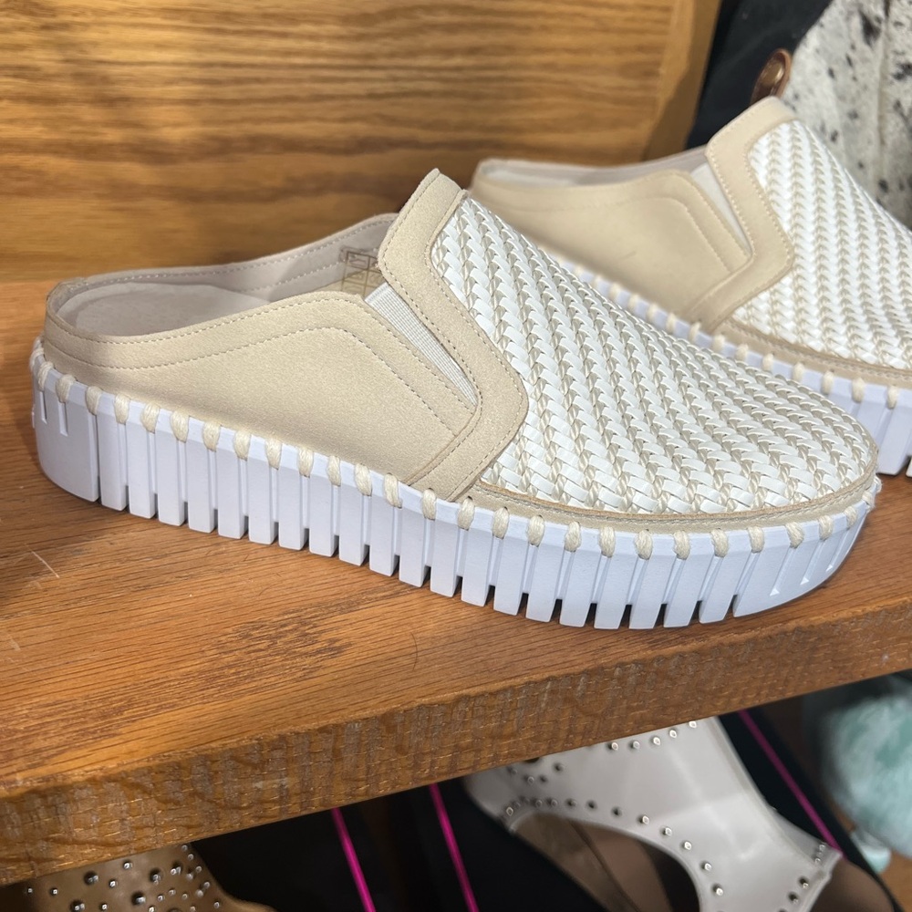 Ilse Jacobsen Beige and White Mules - Picture 4 of 4